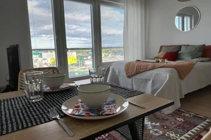 Near center w/ smart-TV, tram stop and gym visit - One-Bedroom Apartment, Tampere exterior view
