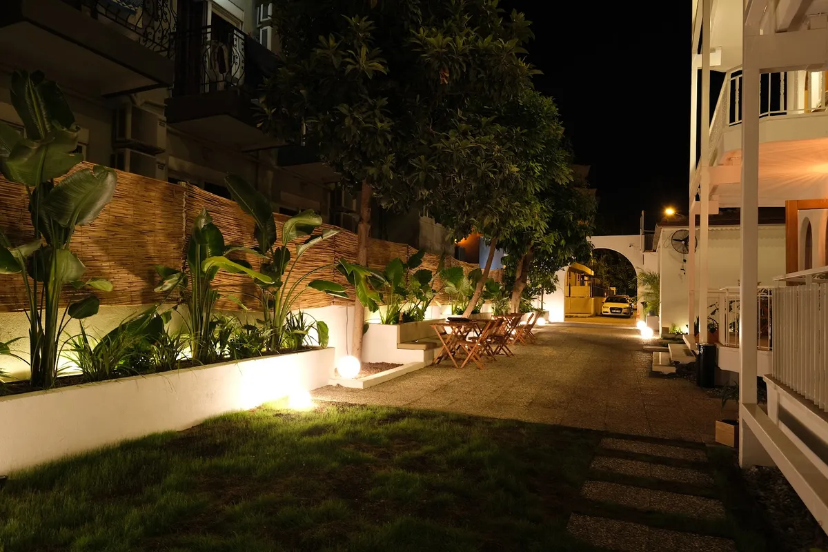 Nephos Beach Hotel, Side exterior view