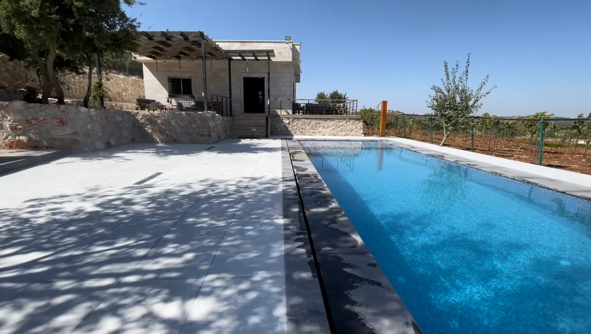 Oak Farm Ajloun مزرعة البلوط عجلون, Jerash exterior view