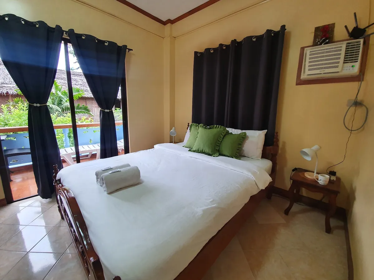 Ocean Breeze Inn, Boracay exterior view