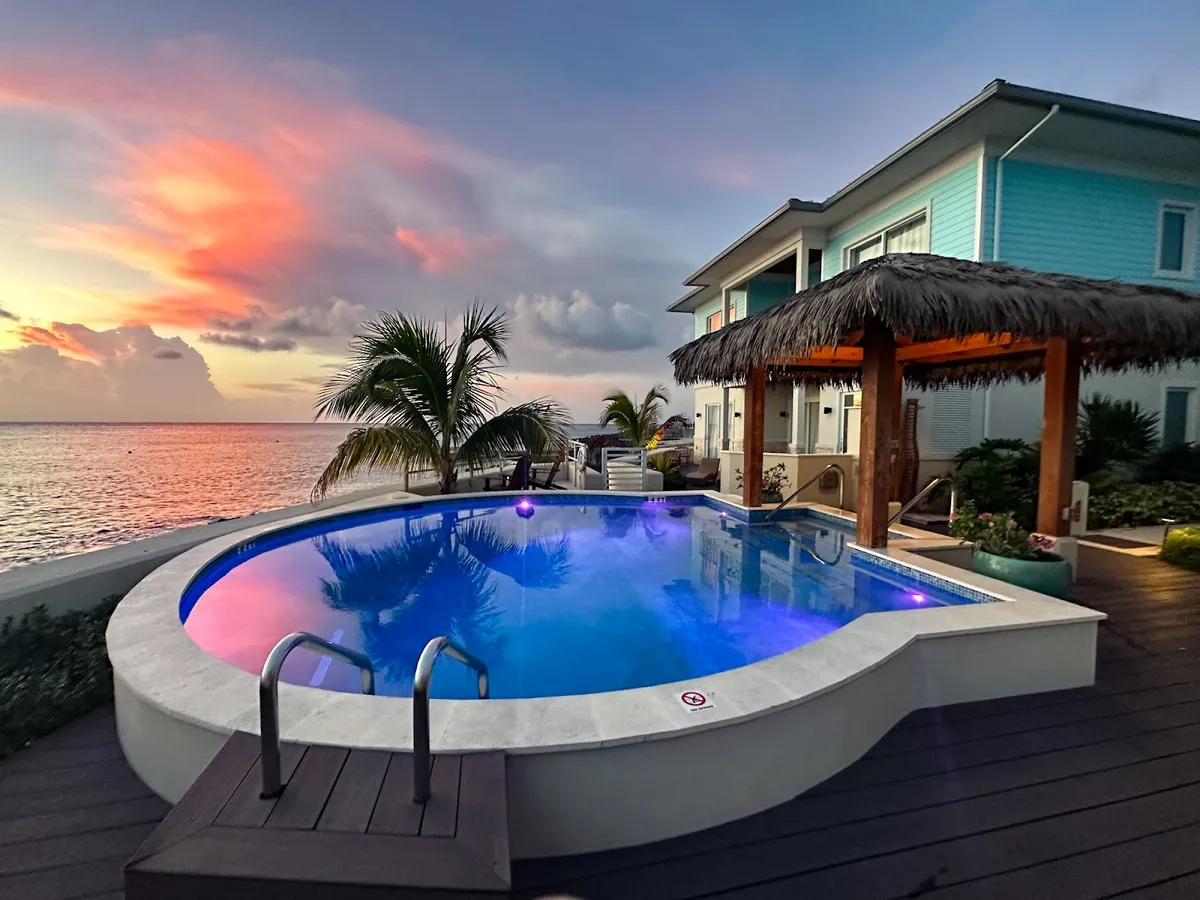 Ocean Cabanas Dive Resort, Seven Mile Beach exterior view