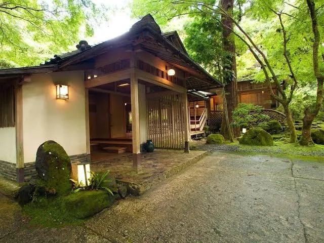 Okuyama Nara Kasuga Tsukihitei, Nara exterior view