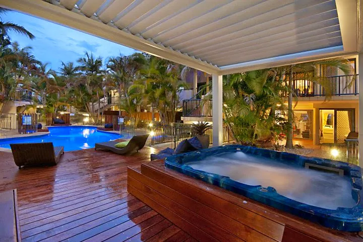Outrigger Bay Apartments, Byron Bay exterior view