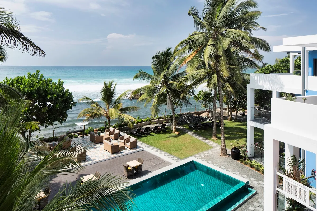 Owl and the Pussycat Hotel & Restaurant, Unawatuna exterior view