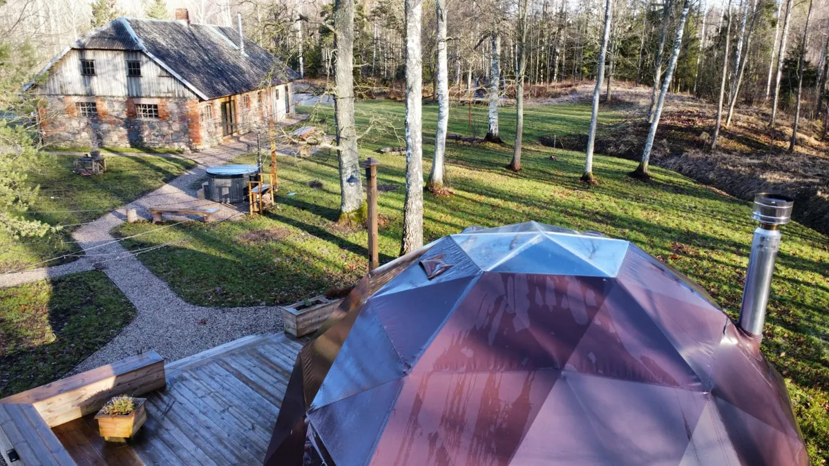 Ozoli - Pirts / Viesu nams, Liepaja exterior view