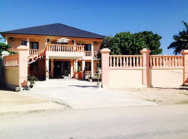 Paradise First Hotel, Nukualofa exterior view