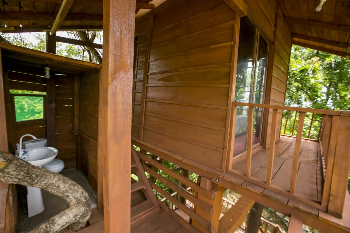 Pavona Lake by Ceylon Earthways, Sigiriya exterior view