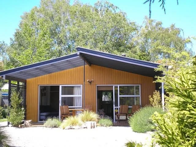 Peak - SportChalet, Wanaka exterior view