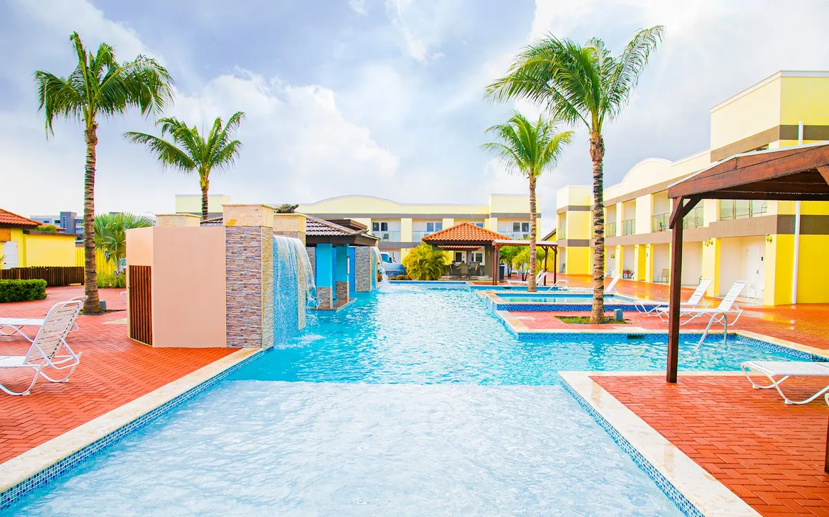 Pearl Aruba Condos, Eagle Beach exterior view