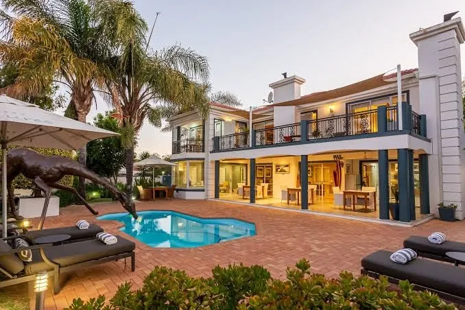 Pictures Guest House, Garden Route exterior view