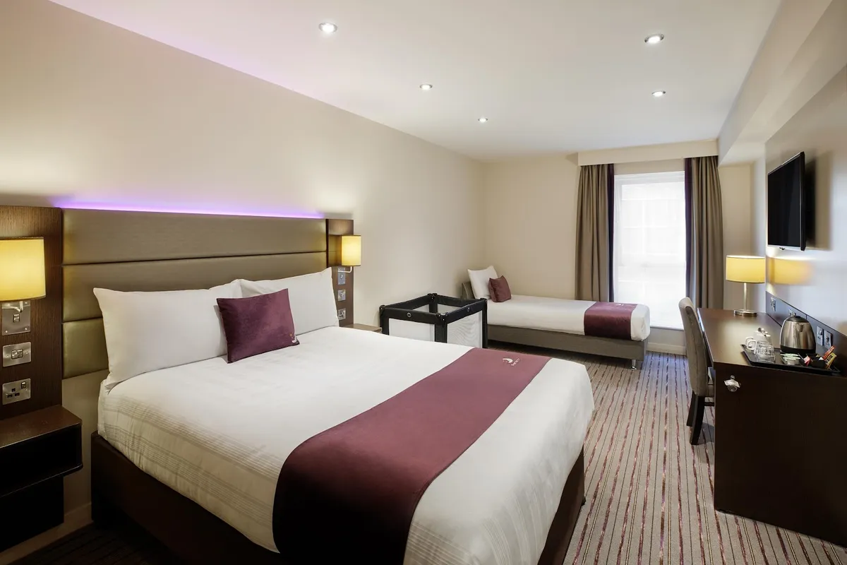 Premier Inn Bristol City Centre (Lewins Mead) hotel, Bristol exterior view
