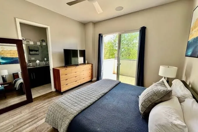 Private RoofTop Hot Tub! 360 Views! Beautiful Townhome!, Denver exterior view