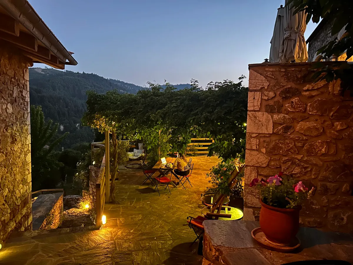 Prytaneío, Peloponnese exterior view