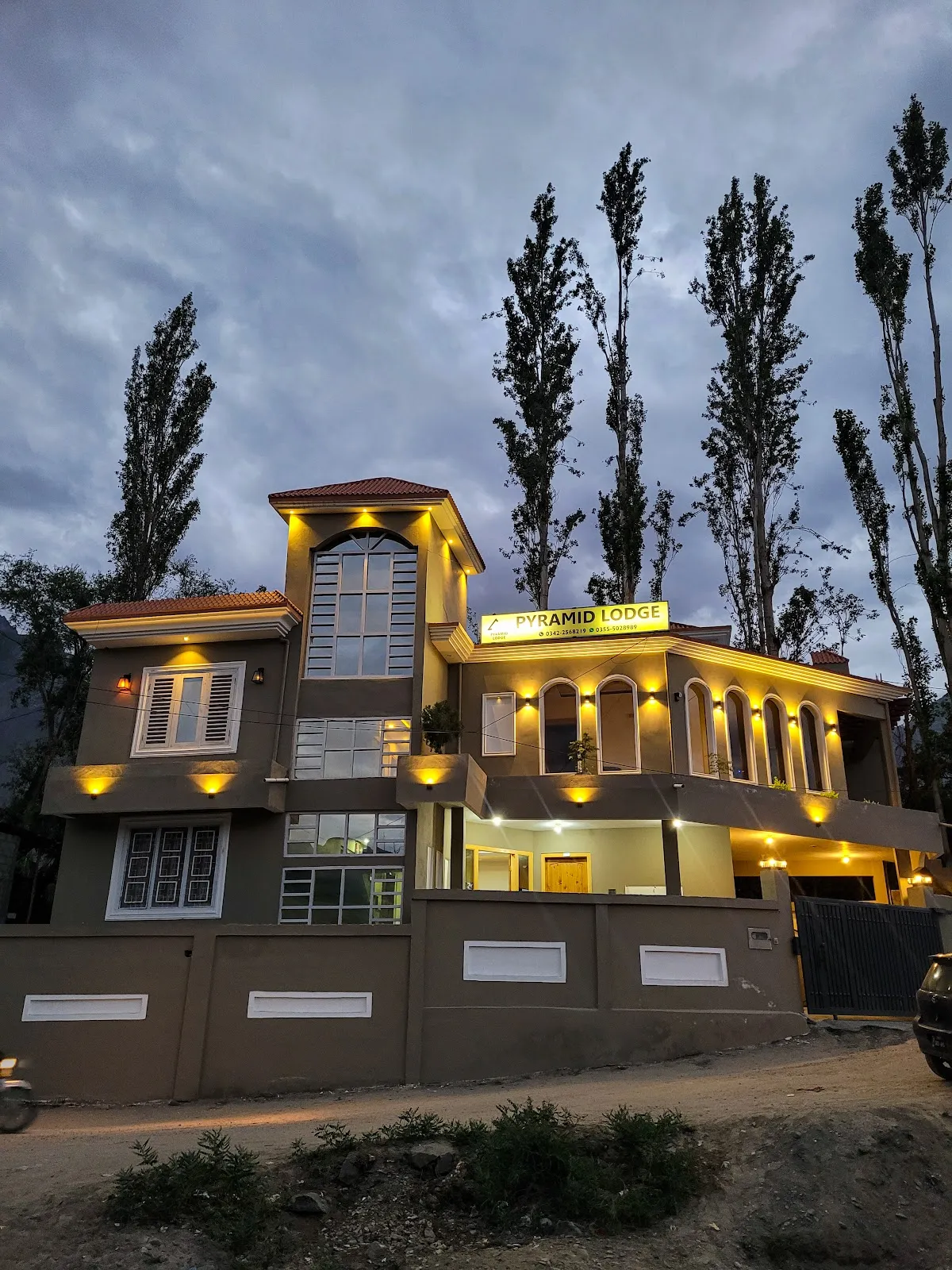 Pyramid Lodge, Skardu exterior view