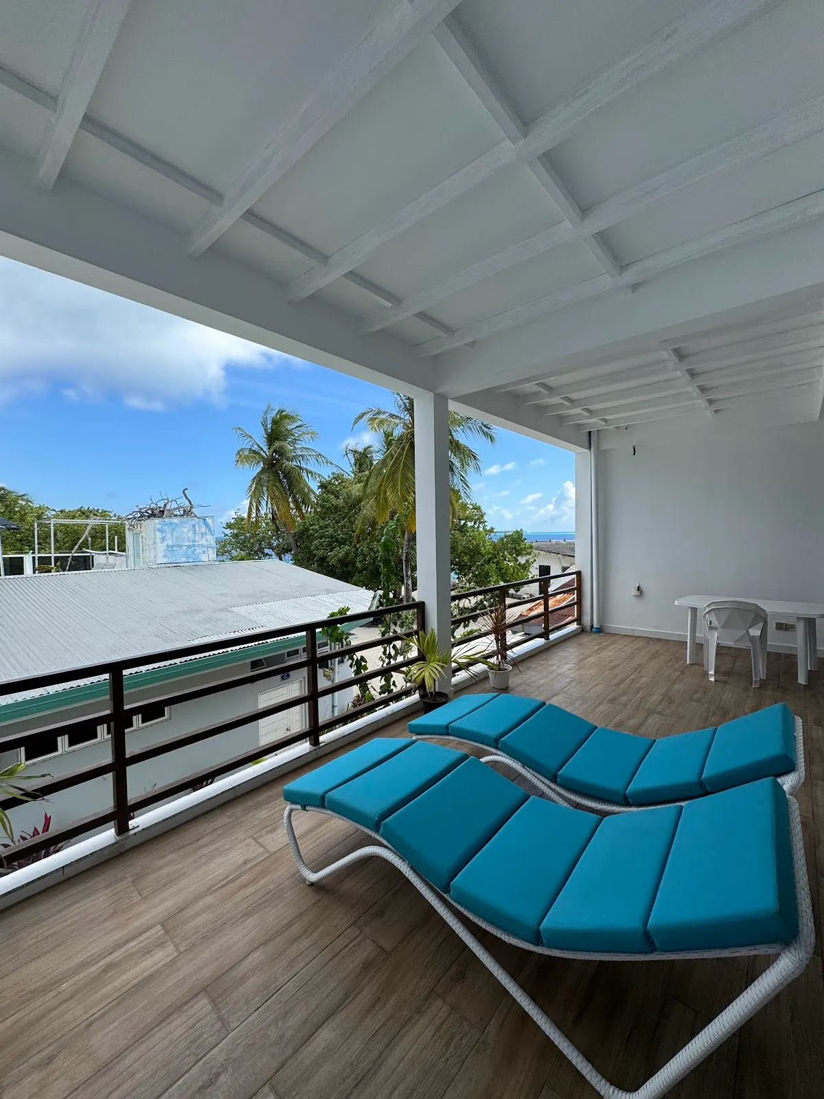 Raalhu Fonu Maldives, Ari Atoll exterior view