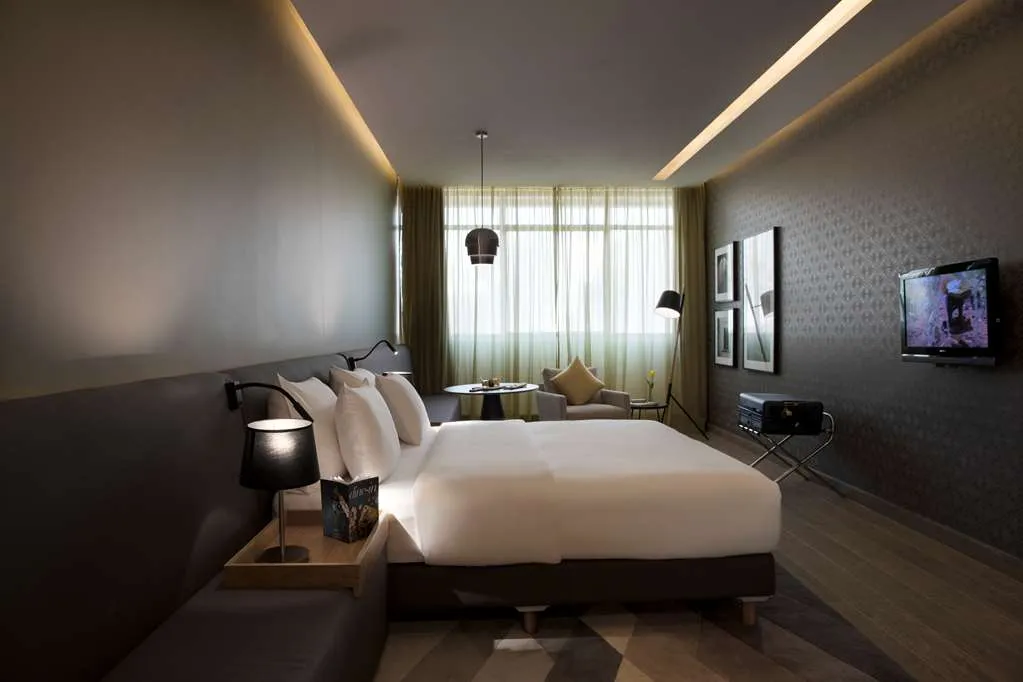 Radisson Blu Hotel, Beirut Verdun, Beirut exterior view