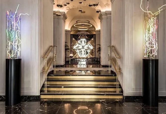 Raffles Europejski Warsaw, Warsaw exterior view