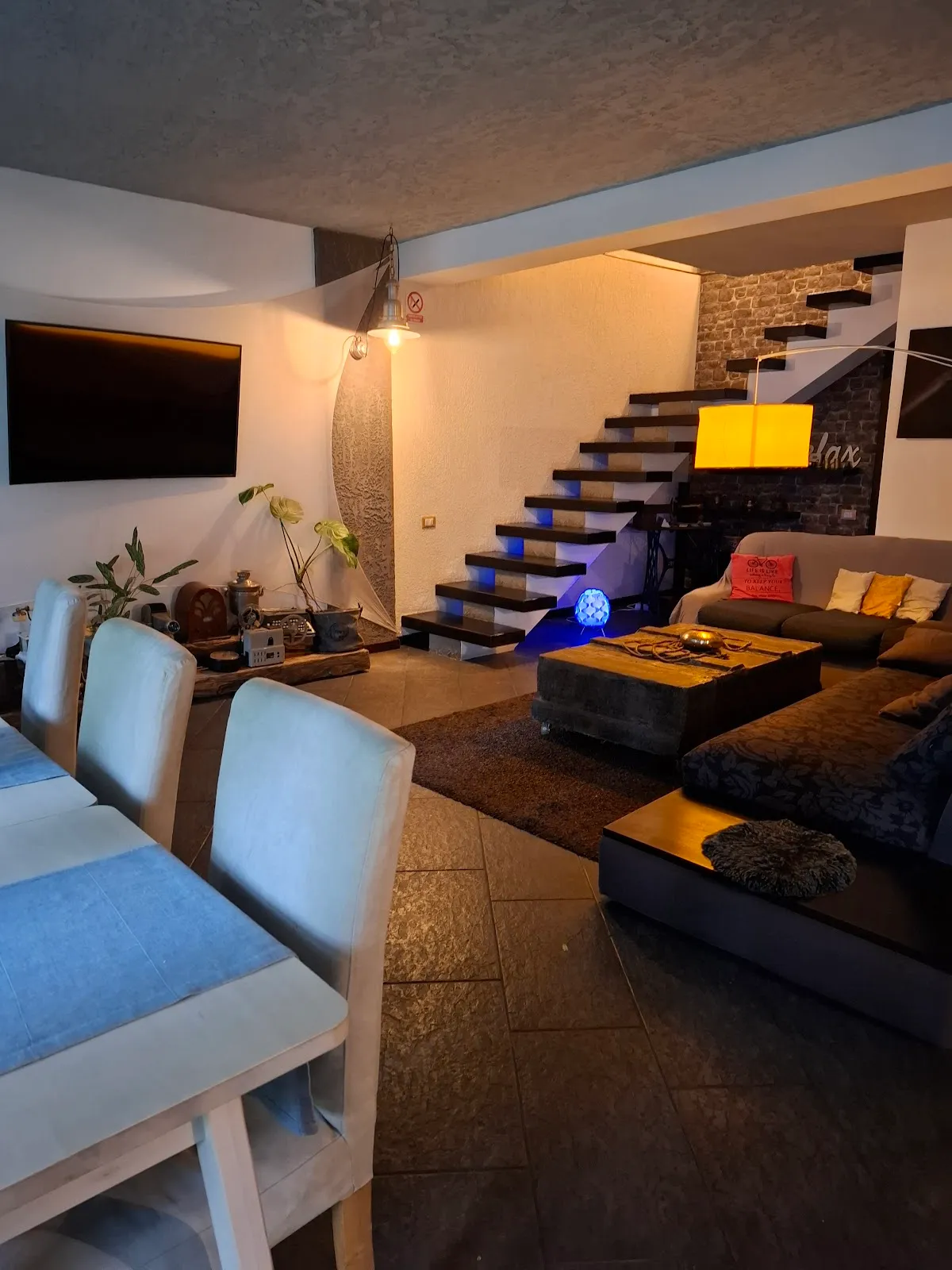 RELAX PENSION, Bran exterior view