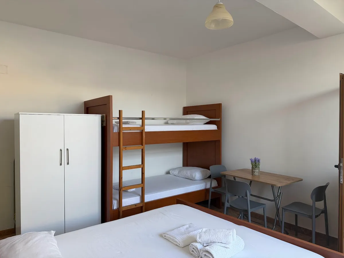 Rent Rooms Loren, Vlora exterior view