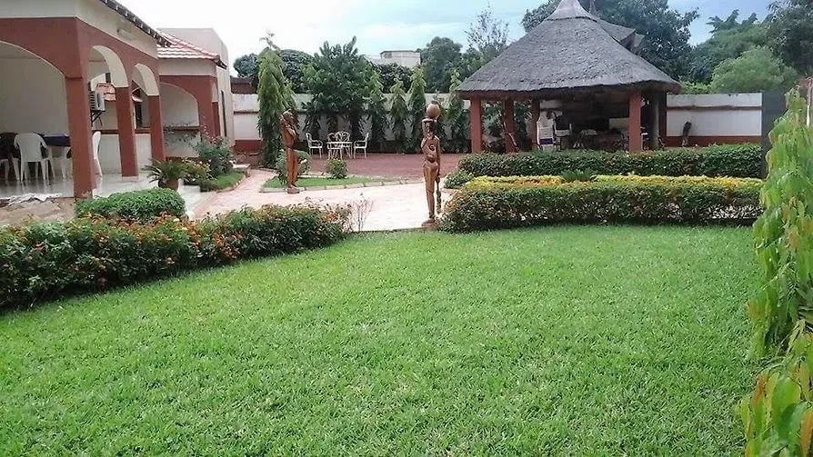 Résidence TANOUDJA, Bobo Dioulasso exterior view
