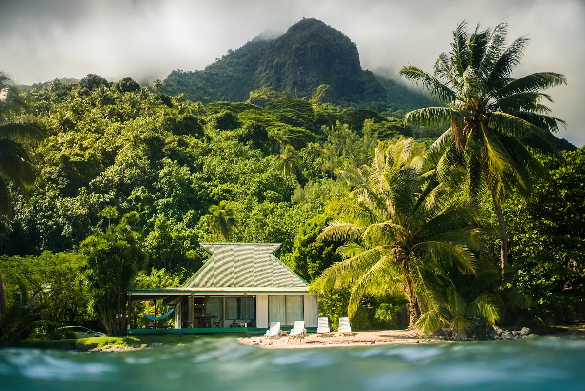 Robinson's Cove Villas, Moorea exterior view