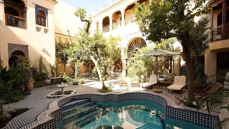 Ryad salama, Fes exterior view