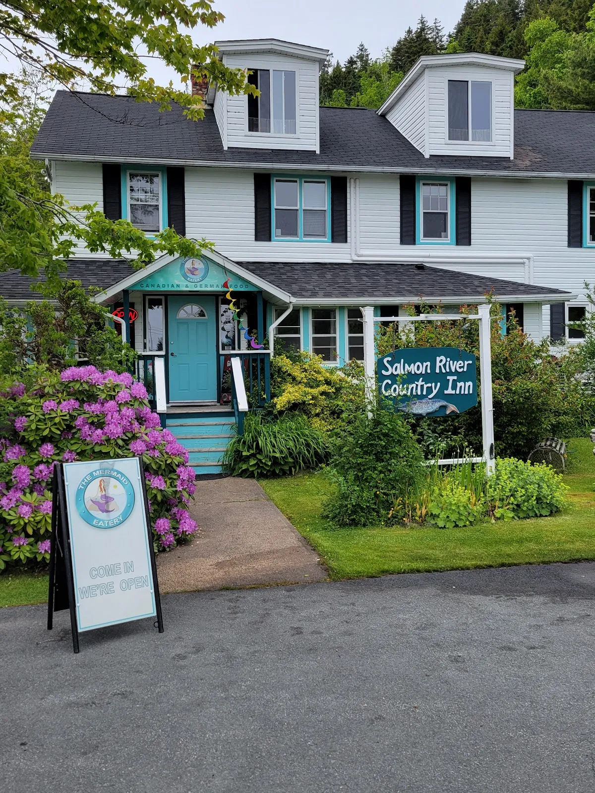 Salmon River Country Inn, Halifax exterior view