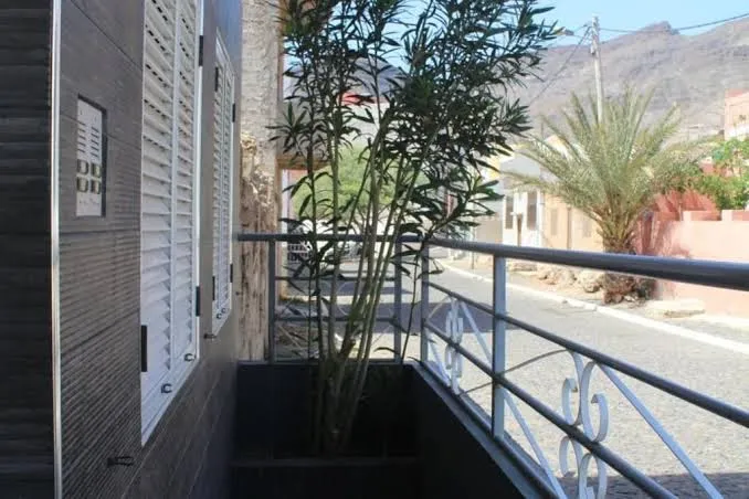 SAM House - One-Bedroom Apartment, Mindelo exterior view