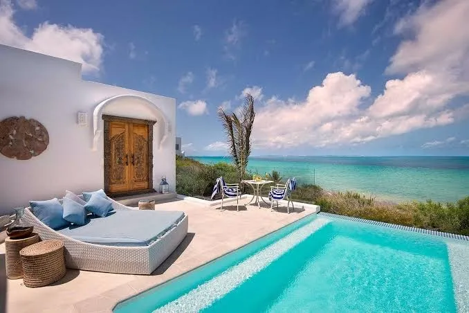 Santorini Mozambique, Bazaruto exterior view