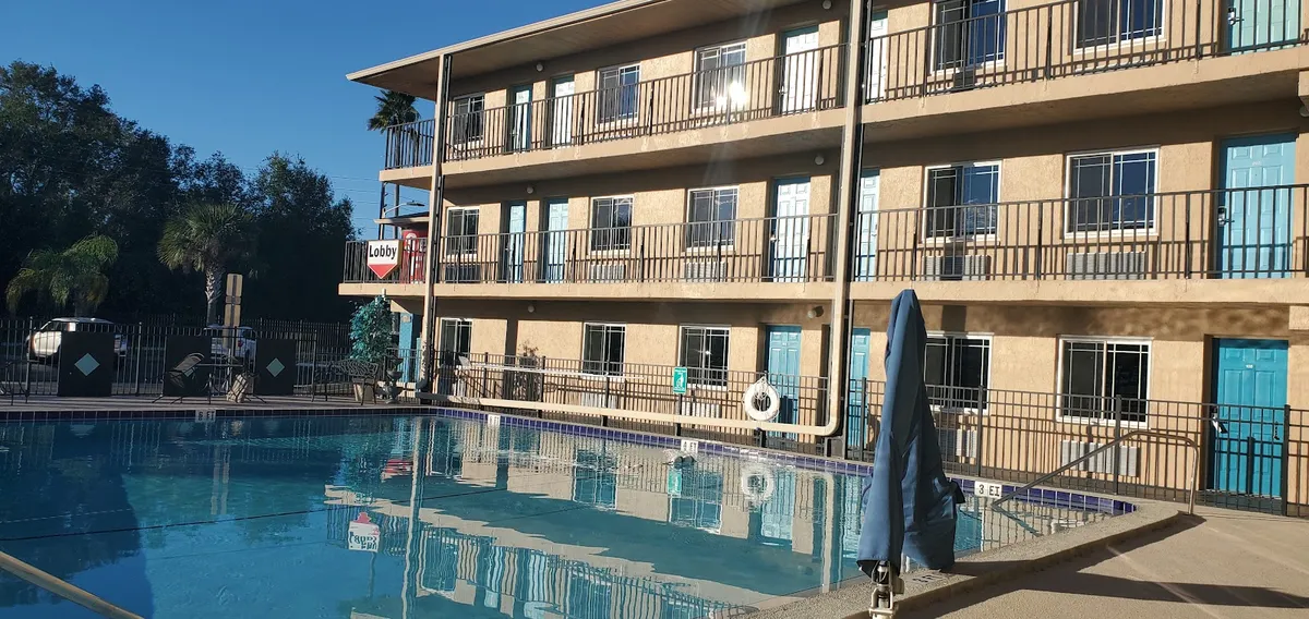 Seasons Florida Resort, Asmara exterior view