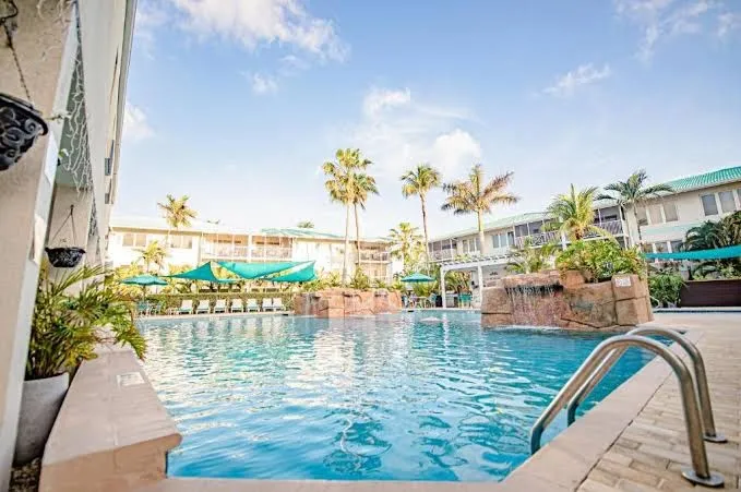 Seven Mile Beach Resort - Two-Bedroom Apartment, Seven Mile Beach exterior view