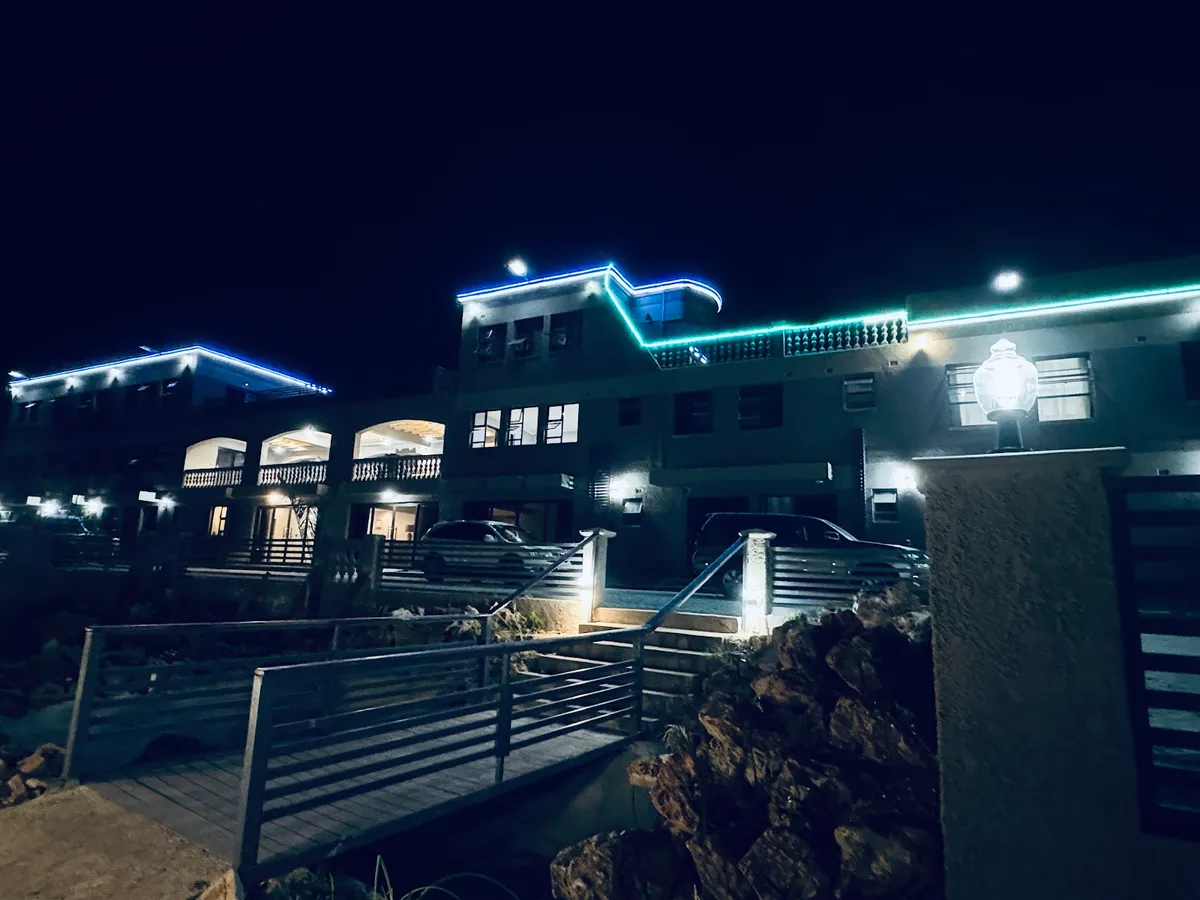 盛华山庄酒店 shenghua, Harare exterior view