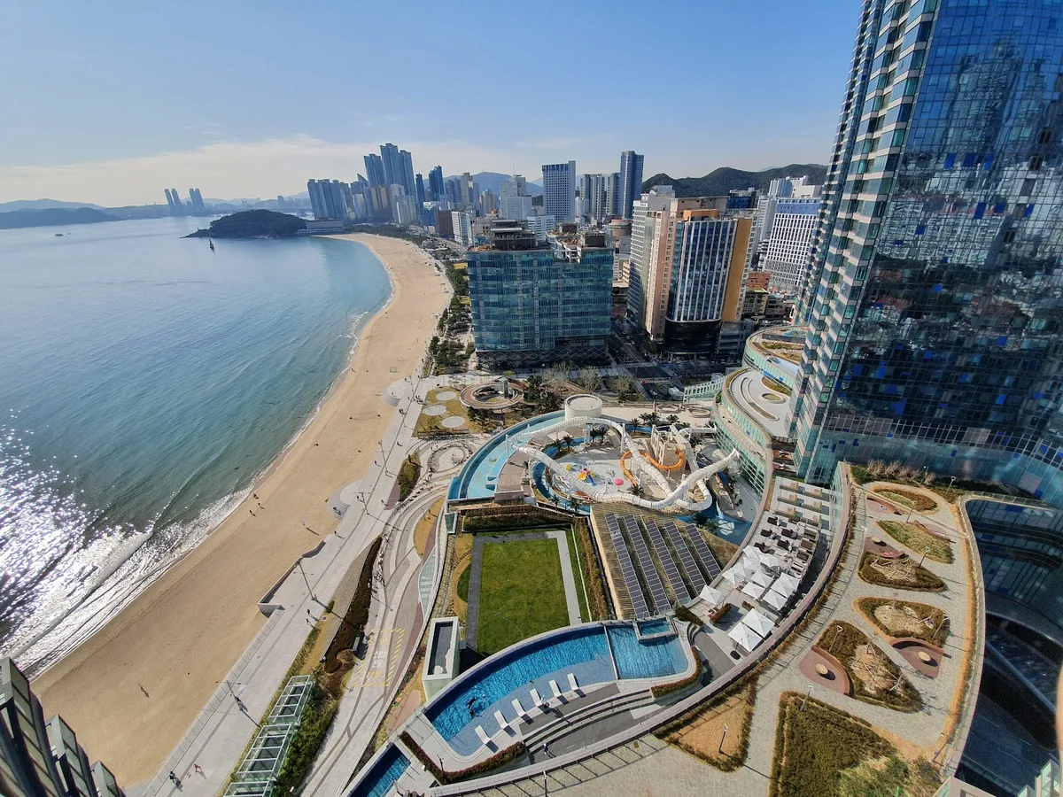SIGNIEL BUSAN, Busan exterior view
