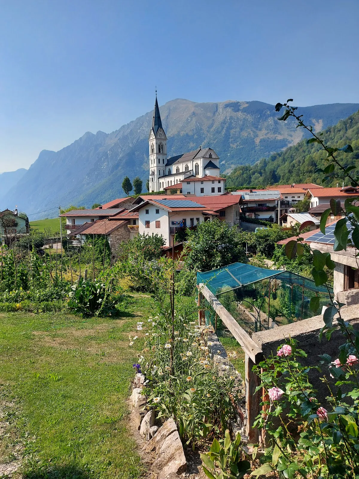 Sobe pri Lovrizu, Bovec exterior view