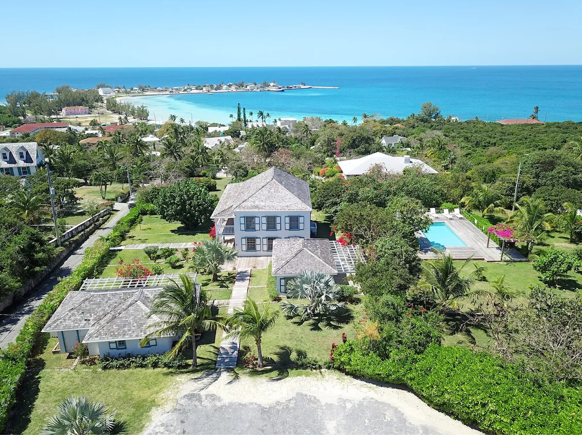 Squires Estate, Eleuthera exterior view