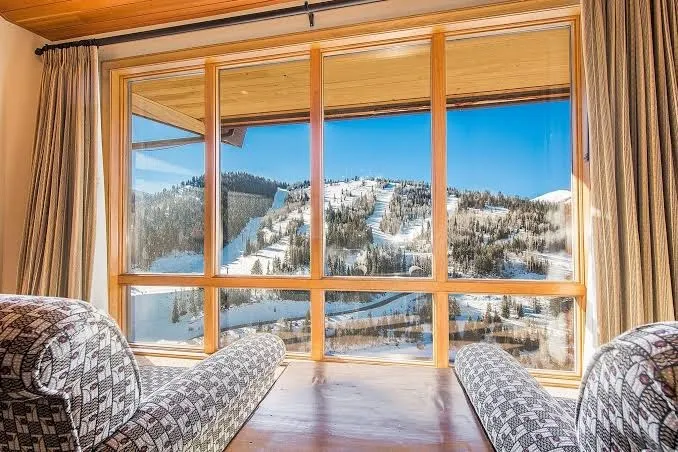 Stein Eriksen Lodge Deer Valley, Lope exterior view