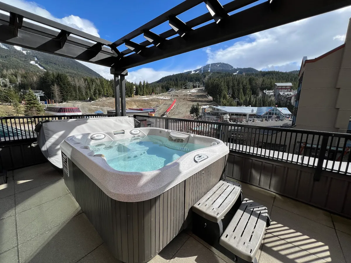 Sundial Hotel, Whistler exterior view