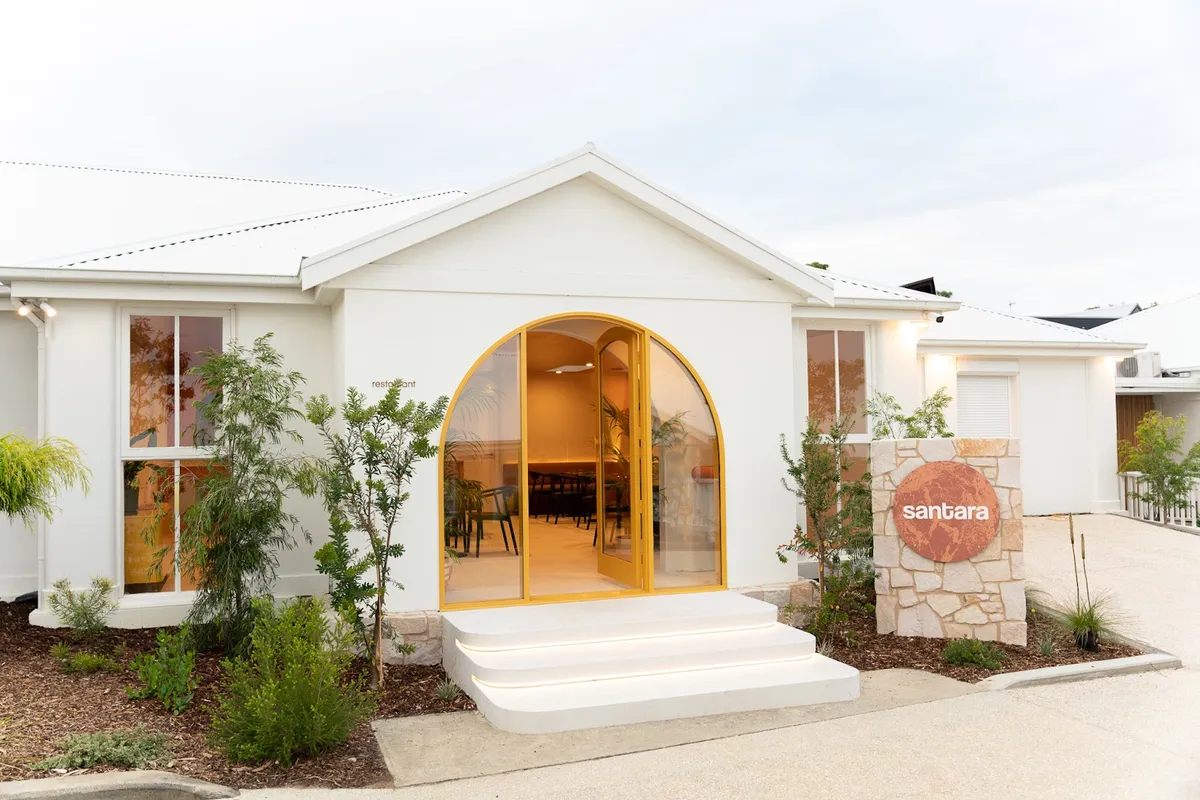 Sunnymead Hotel, Great Ocean Road exterior view