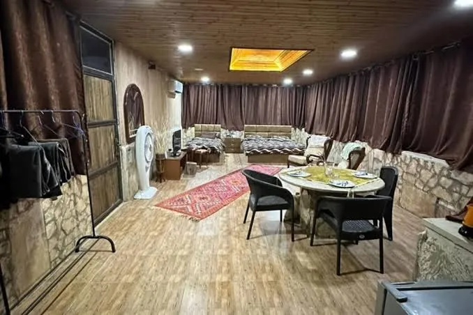Sunset Roof apartment, Madaba exterior view