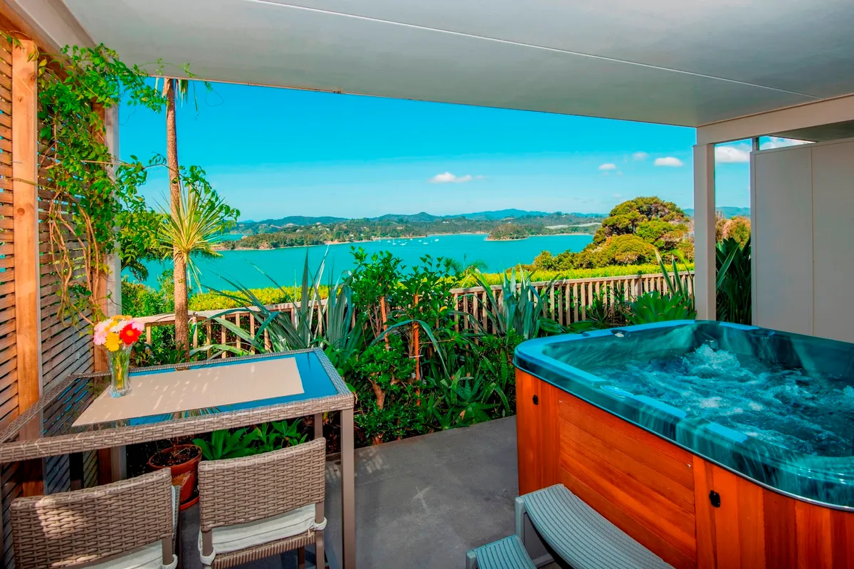 Tarltons Lodge Ocean View & Private Spa Luxury Rooms, Bay Of Islands exterior view