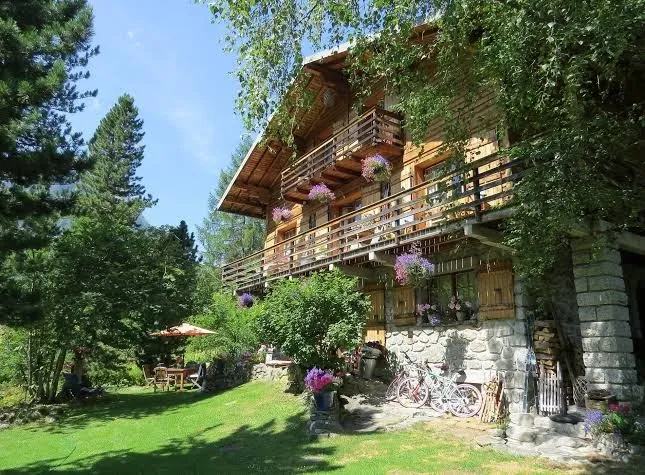 The Guest House, Chamonix exterior view