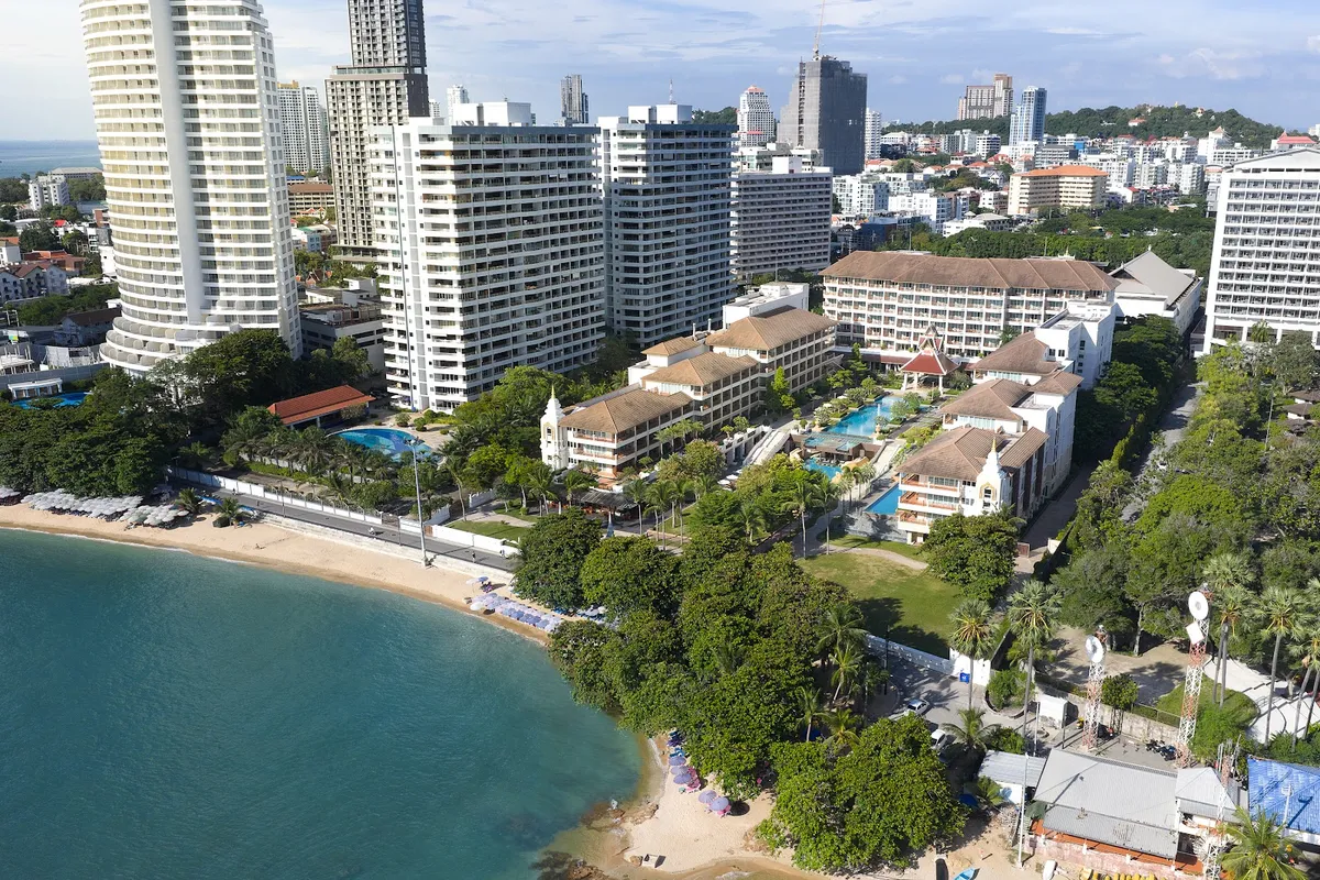 The Heritage Pattaya Beachfront Resort, Pattaya exterior view