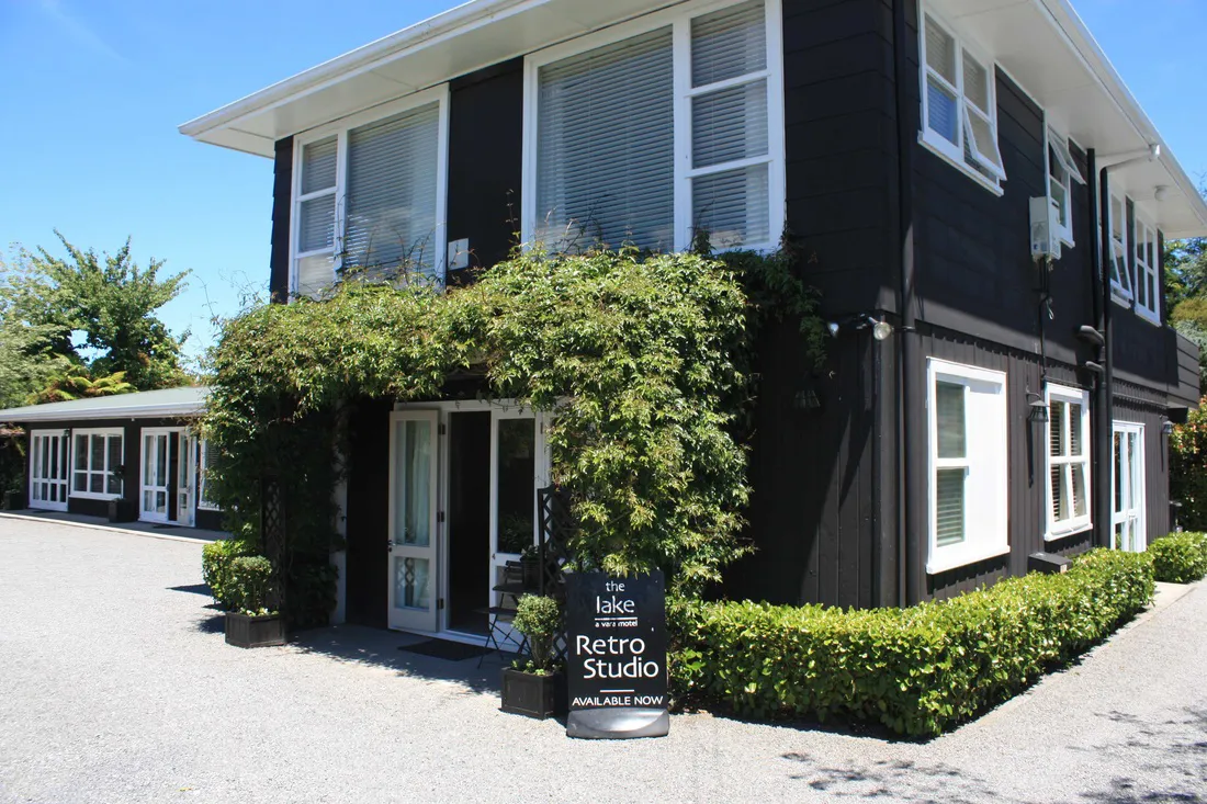 The Lake Motel, Taupo exterior view