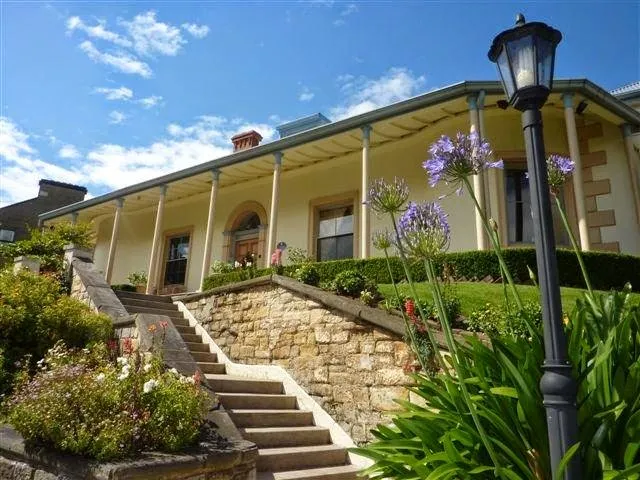 The Lodge on Elizabeth, Hobart exterior view