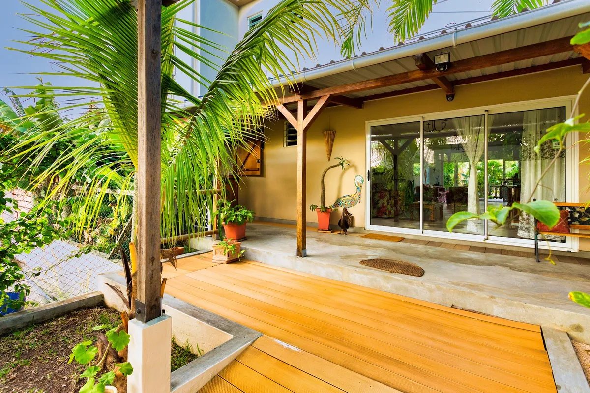 The Rusty Pelican Mauritius, Le Morne exterior view