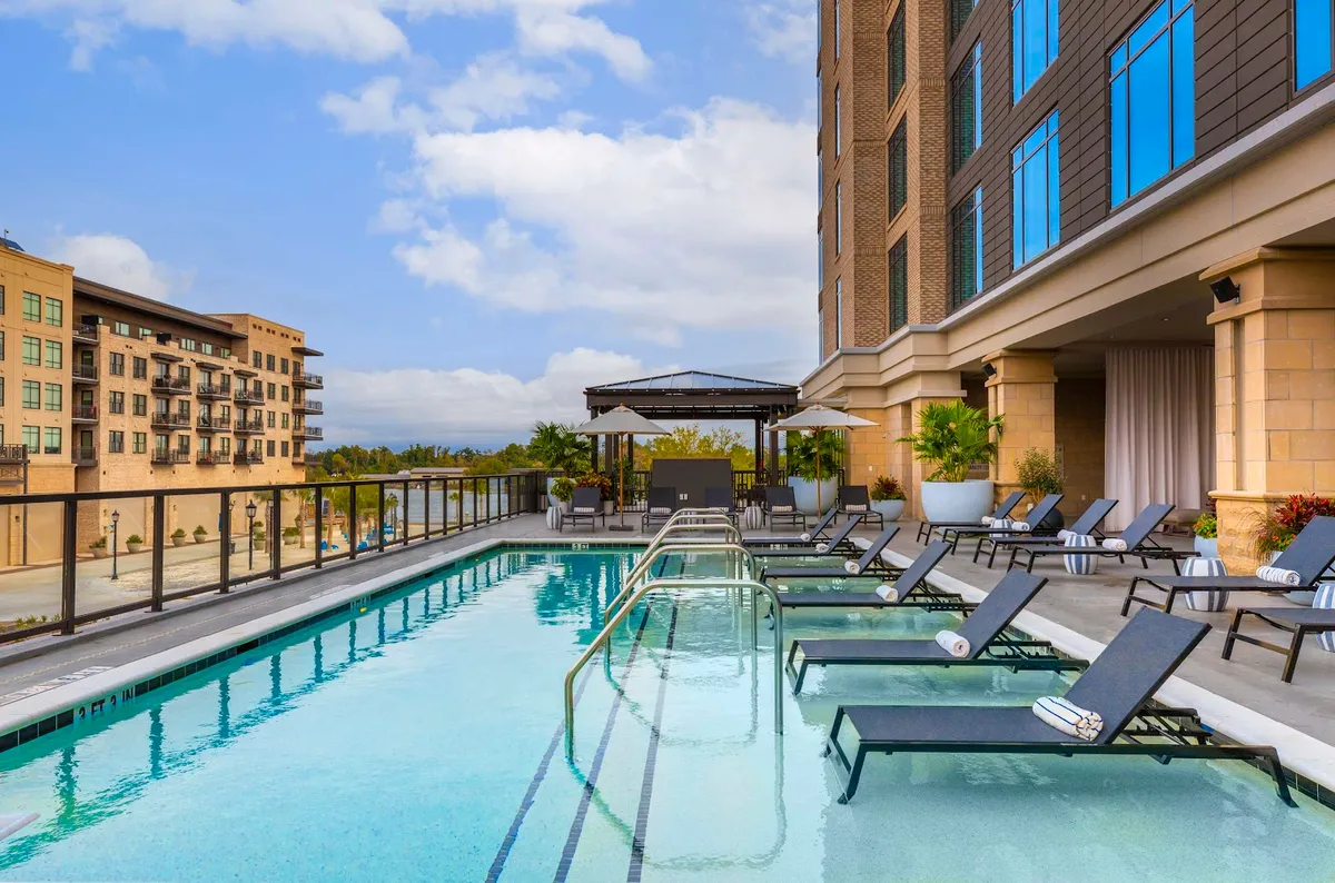 Thompson Savannah, by Hyatt, Savannah exterior view