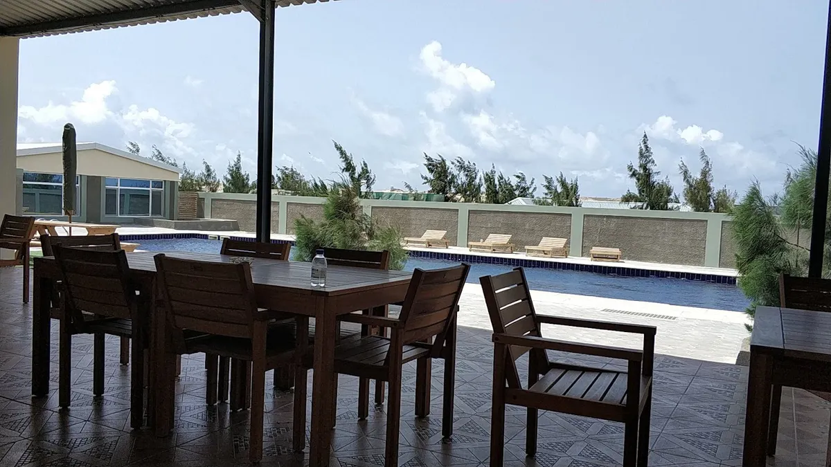 Thorn Tree Lodge, Mogadishu exterior view