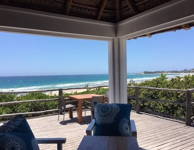 Tilak Lodge, Tofo Beach exterior view