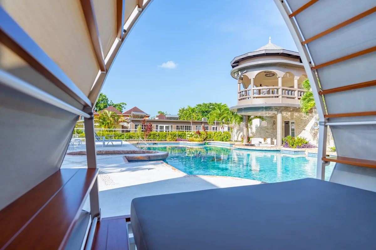Travellers Beach Resort, Negril exterior view