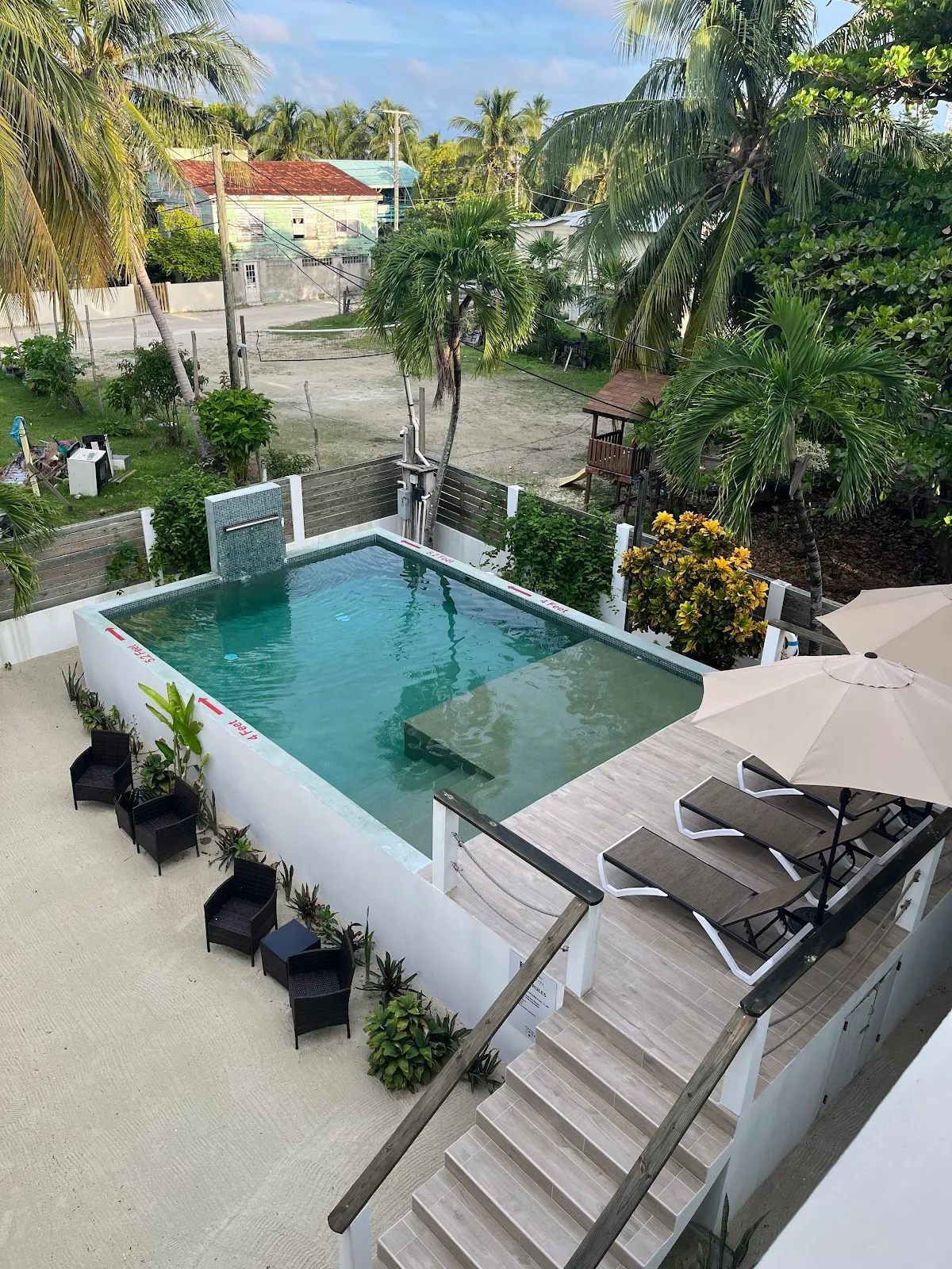 Treetops Hotel, Caye Caulker exterior view